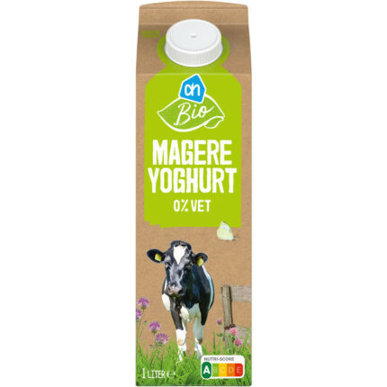 AH Biologisch Magere yoghurt bevat 4.8g koolhydraten