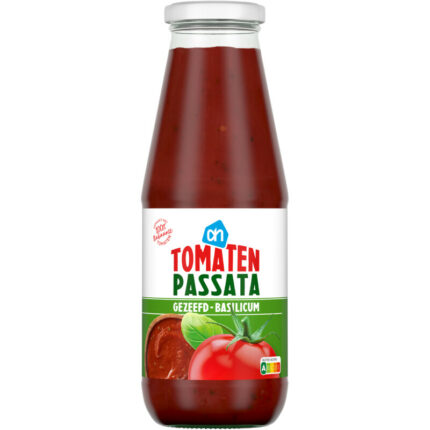 AH Tomaten gezeefd passata basilicum bevat 5.6g koolhydraten
