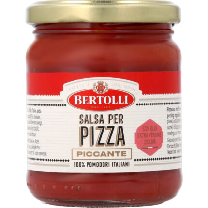 Bertolli Pizzasaus piccante bevat 7.7g koolhydraten